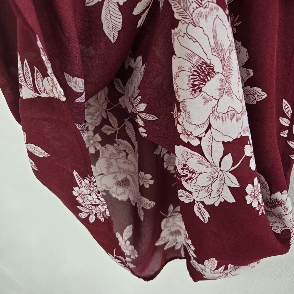 Timing Floral Burgundy Women's Long Tunic Top Size Medium - Picture 10 of 15